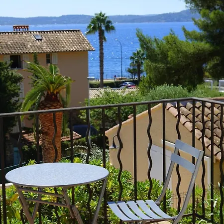 Maison Moderne Avec Vue - à Hébergement de vacances *