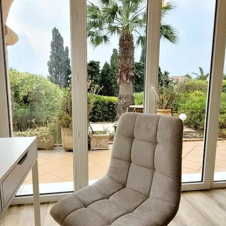 Hébergement de vacances Maison Moderne Avec Vue - à